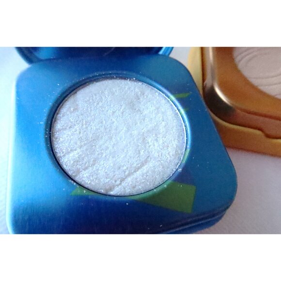 Kaleidos Cosmetics Space Age Highlighters Bundle - Picture 4 of 9